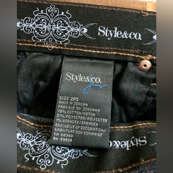 Style & Co. Petite Jeans, Size 2 Petite Short - Picture 4 of 8